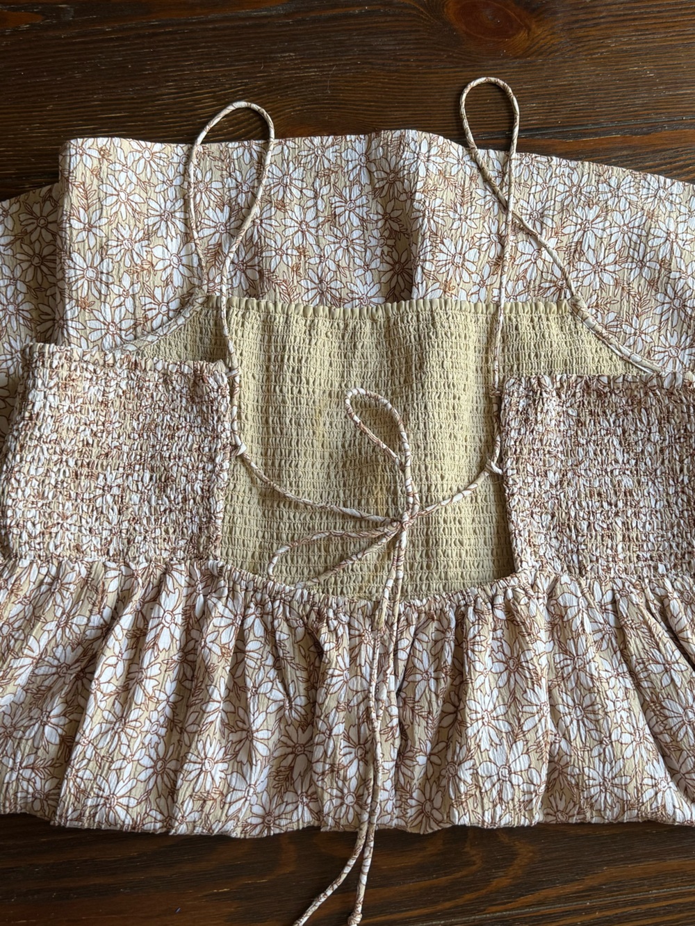 American Eagle Outfitters Floral Smocked Mini Dress in Beige and White - Picture 4 of 5
